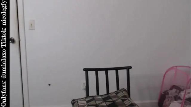 Image 10 of dumlala Stream on Chaturbate on 1 month ago