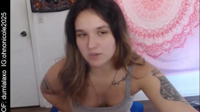 Image 7 of dumlala Stream on Chaturbate on 16 days ago