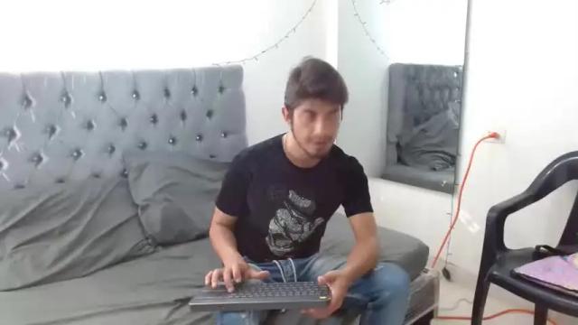 Image 2 of duo_latiin_hot Stream on Chaturbate on 18 months ago