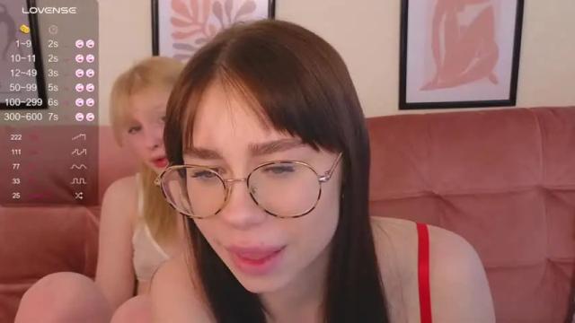 Image 8 of duo_moonlight Stream on Chaturbate on 14 months ago