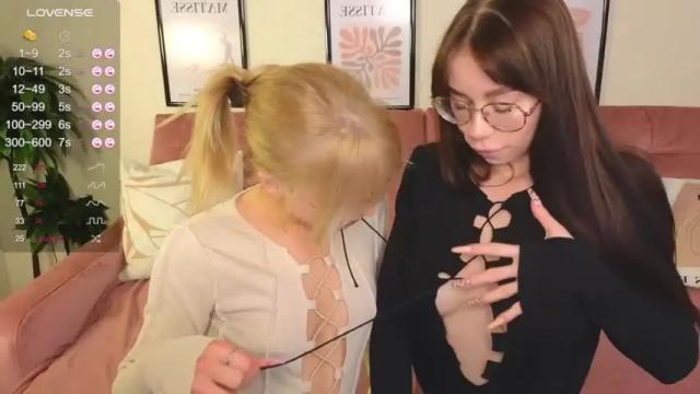 Image 11 of duo_moonlight Stream on Chaturbate on 14 months ago