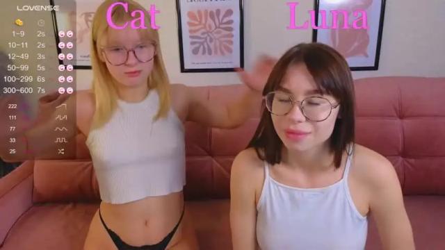 Image 2 of duo_moonlight Stream on Chaturbate on 14 months ago