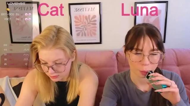 Image 4 of duo_moonlight Stream on Chaturbate on 14 months ago