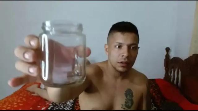 Image 11 of duo_paris_berlyn Stream on Chaturbate on 15 months ago
