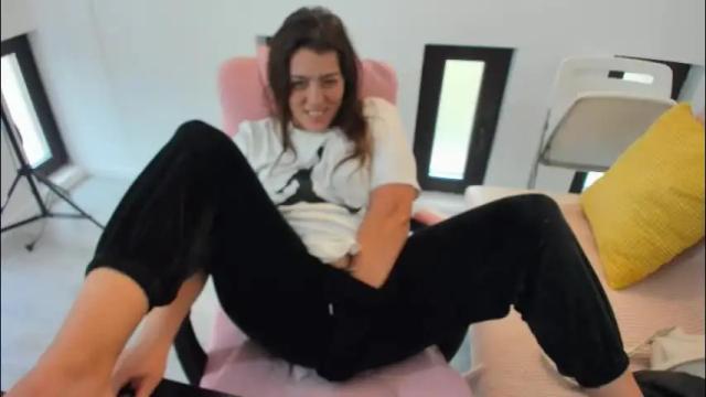 Image 10 of dyanakaylin Stream on Chaturbate on 8 days ago