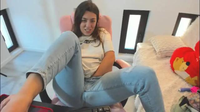 Image 7 of dyanakaylin Stream on Chaturbate on 25 days ago