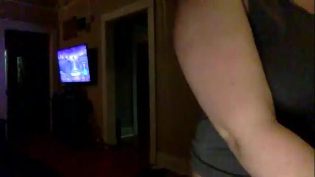Image 3 of dykebb Stream on Chaturbate on 16 months ago