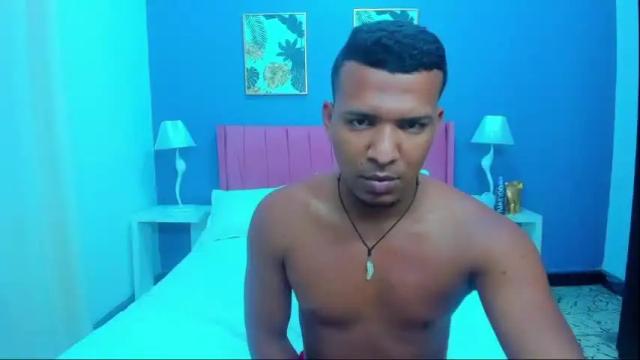 Image 2 of dylan_sexy1 Stream on Chaturbate on 22 months ago