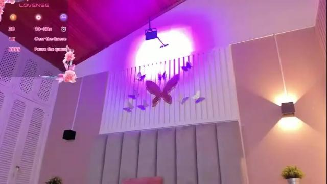 Image 2 of dyvis_22 Stream on Chaturbate on 1 month ago