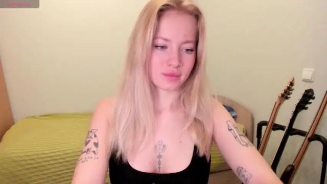 Thumbnail 1, e__lisa's Stream at Chaturbate, 20 months ago