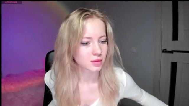 Thumbnail 1, e__lisa's Stream at Chaturbate, 19 months ago