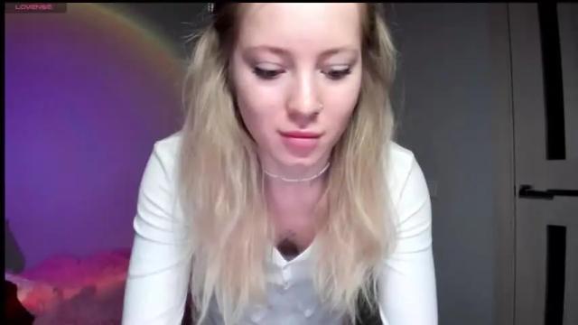 Image 12 of e__lisa Stream on Chaturbate on 19 months ago