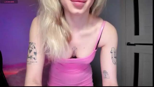 Image 11 of e__lisa Stream on Chaturbate on 19 months ago