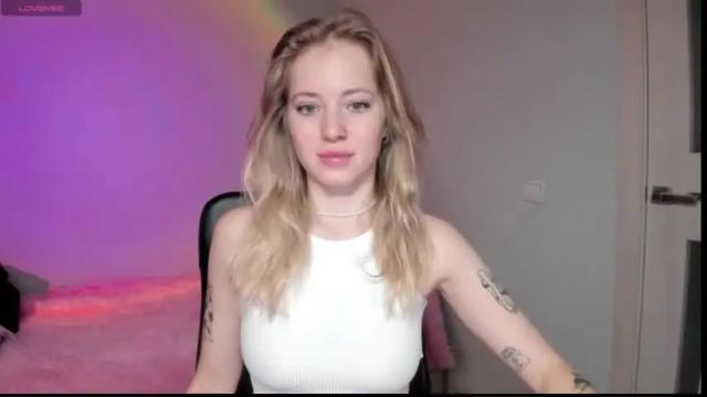 Image 8 of e__lisa Stream on Chaturbate on 19 months ago