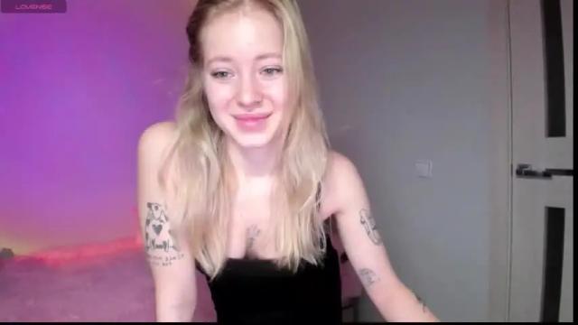 Image 7 of e__lisa Stream on Chaturbate on 19 months ago