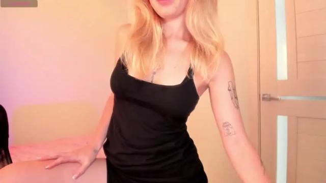 Image 11 of e__lisa Stream on Chaturbate on 18 months ago