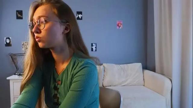 Image 2 of eadlincarnley Stream on Chaturbate on 2 months ago