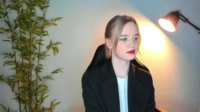 Image 3 of earthabyron Stream on Chaturbate on 15 months ago