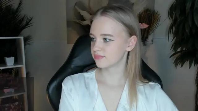 Image 10 of earthabyron Stream on Chaturbate on 15 months ago