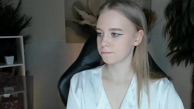 Image 11 of earthabyron Stream on Chaturbate on 15 months ago