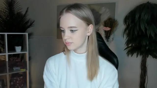Image 2 of earthabyron Stream on Chaturbate on 15 months ago