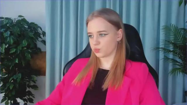 Image 2 of earthabyron Stream on Chaturbate on 14 months ago