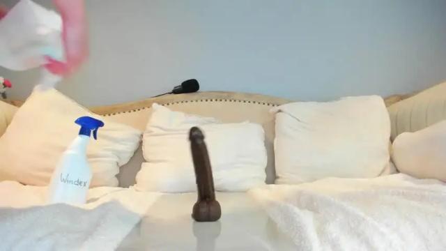 Image 12 of eatmygingersnapps Stream on Chaturbate on 1 month ago
