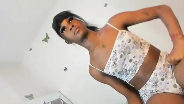 Image 3 of ebonny_pasion_777 Stream on Chaturbate on 17 months ago