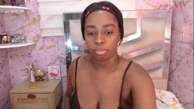 Image 12 of ebonnyhotvip Stream on Chaturbate on 25 days ago
