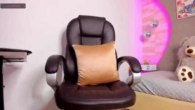 Image 6 of ebony_pearl Stream on Chaturbate on 23 months ago