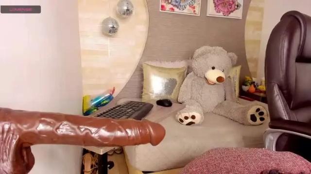 Thumbnail 3, ebony_pearl's Stream at Chaturbate, 22 months ago