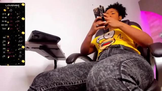 Image 8 of ebony_pearl Stream on Chaturbate on 22 months ago