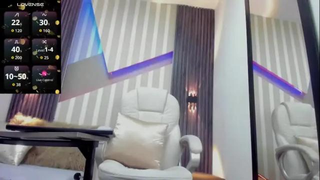 Image 4 of ebony_pearl Stream on Chaturbate on 2 months ago