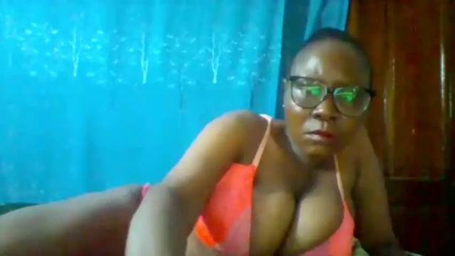 Image 12 of ebonybussy Stream on Chaturbate on 12 months ago