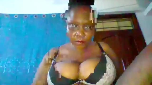 Image 8 of ebonybussy Stream on Chaturbate on 9 months ago