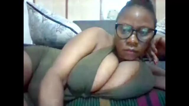 Image 2 of ebonybussy Stream on Chaturbate on 17 days ago