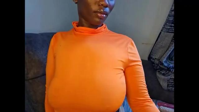 Image 7 of ebonycandymelani Stream on Chaturbate on 18 days ago