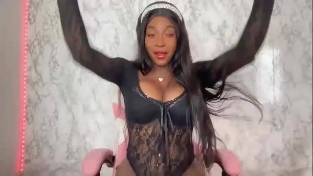 Image 3 of ebonydannaxl Stream on Chaturbate on 11 days ago