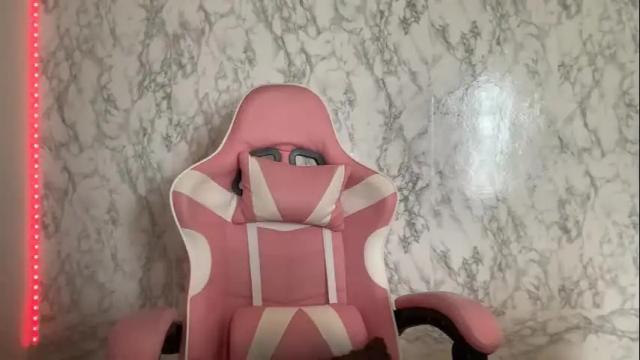 Image 7 of ebonydannaxl Stream on Chaturbate on 6 days ago