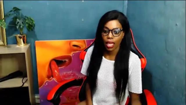 Image 2 of ebonydivaxx Stream on Chaturbate on 1 month ago