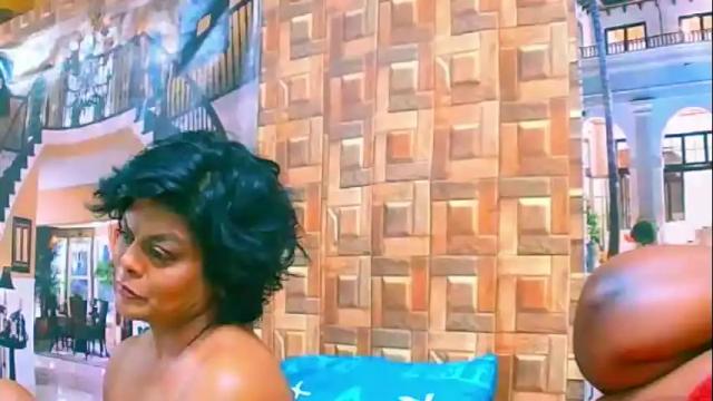 Image 6 of ebonyhotbuns4u2luv Stream on Chaturbate on 12 days ago