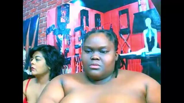 Image 3 of ebonyhotbuns4u2luv Stream on Chaturbate on 1 month ago