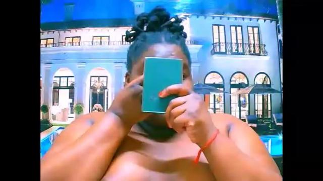 Image 4 of ebonyhotbuns4u2luv Stream on Chaturbate on 9 days ago