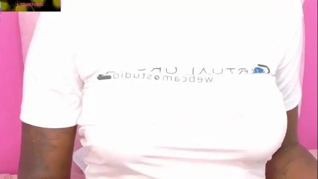 Image 4 of ebonyndsavage Stream on Chaturbate on 2 months ago