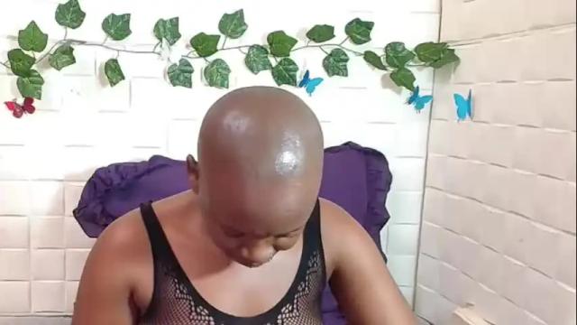 Image 3 of ebonyolive69 Stream on Chaturbate on 1 month ago