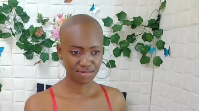 Image 12 of ebonyolive69 Stream on Chaturbate on 1 month ago