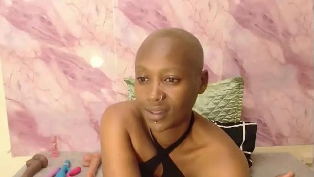 Image 2 of ebonyolive69 Stream on Chaturbate on 15 days ago