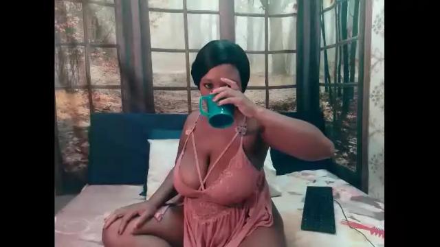 Image 2 of ebonyplump4u Stream on Chaturbate on 12 months ago