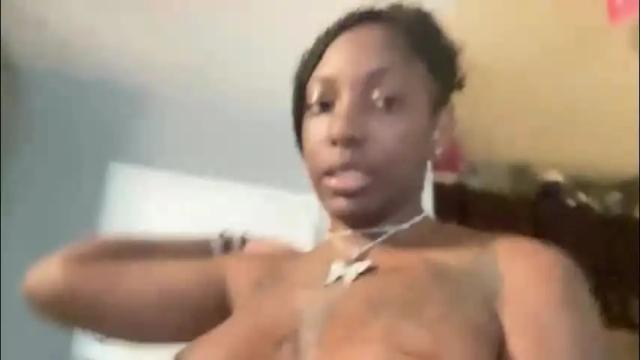 Image 3 of ebonyprincesskaykay Stream on Chaturbate on 2 days ago