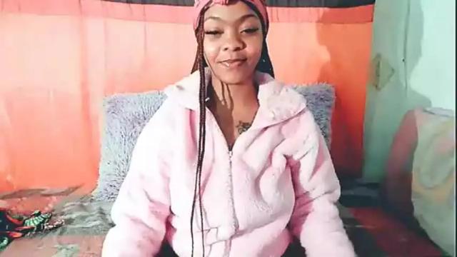Image 2 of ebonyshy123x Stream on Chaturbate on 21 months ago